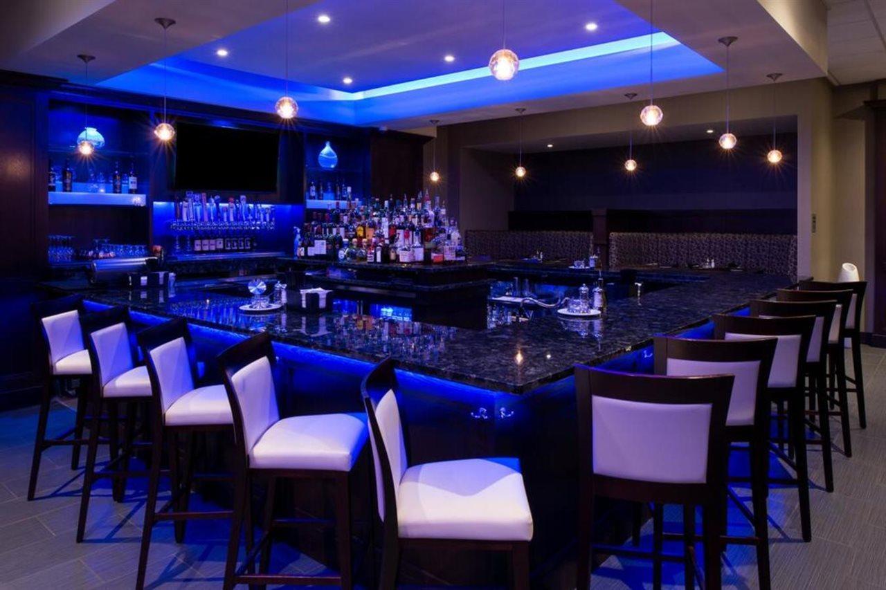 Holiday Inn & Suites - Farmington Hills - Detroit Nw By Ihg Exteriör bild