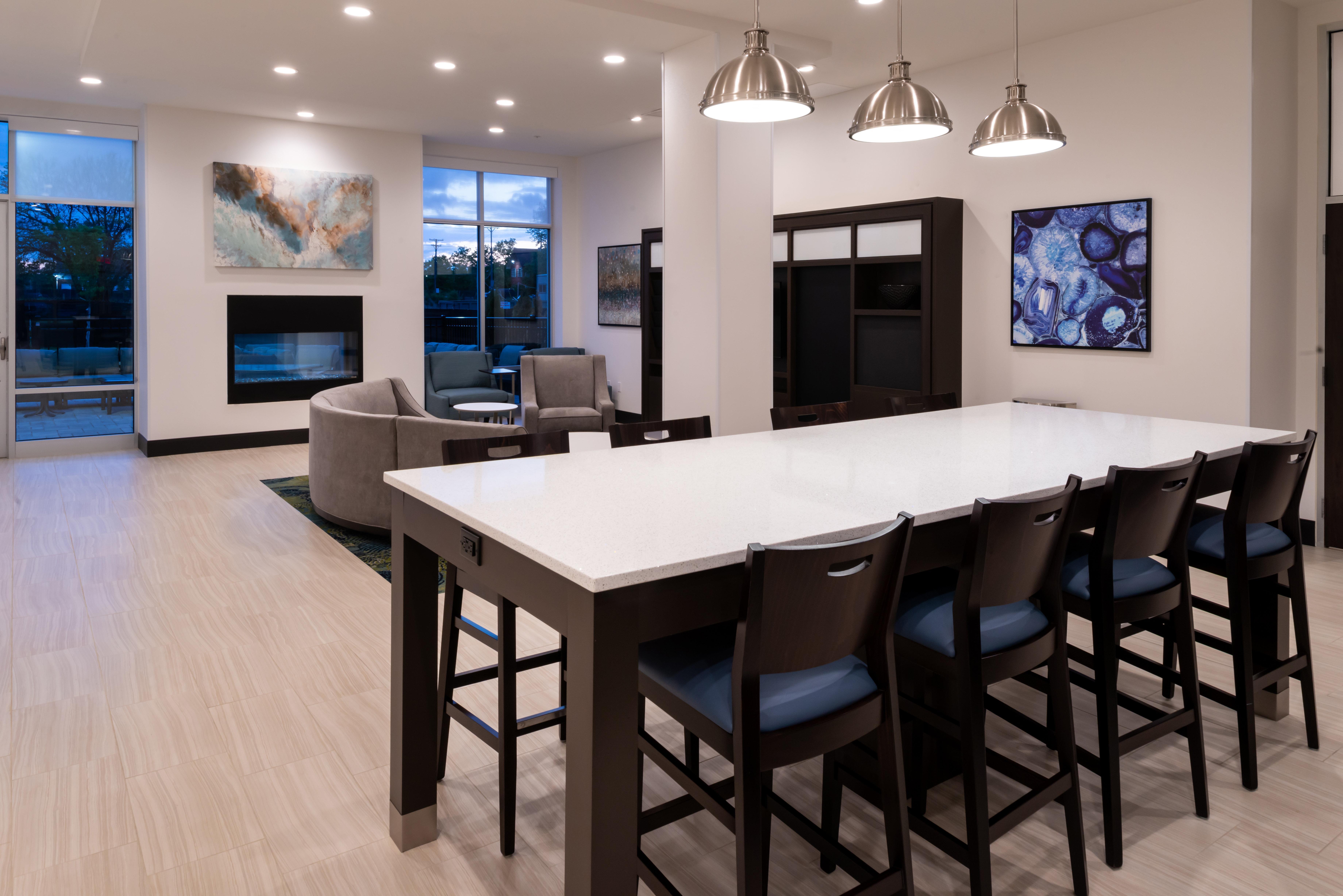 Holiday Inn & Suites - Farmington Hills - Detroit Nw By Ihg Exteriör bild