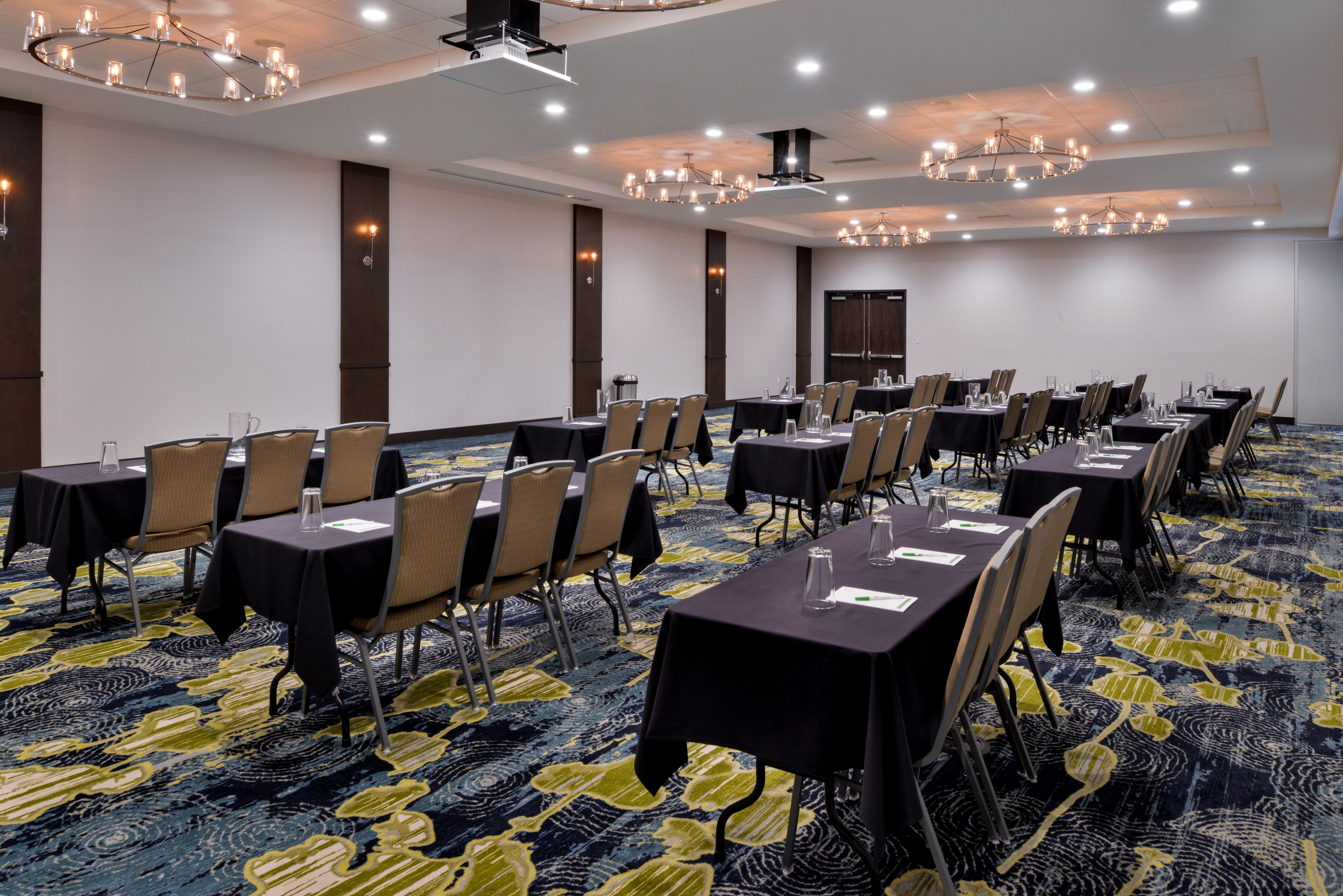 Holiday Inn & Suites - Farmington Hills - Detroit Nw By Ihg Exteriör bild