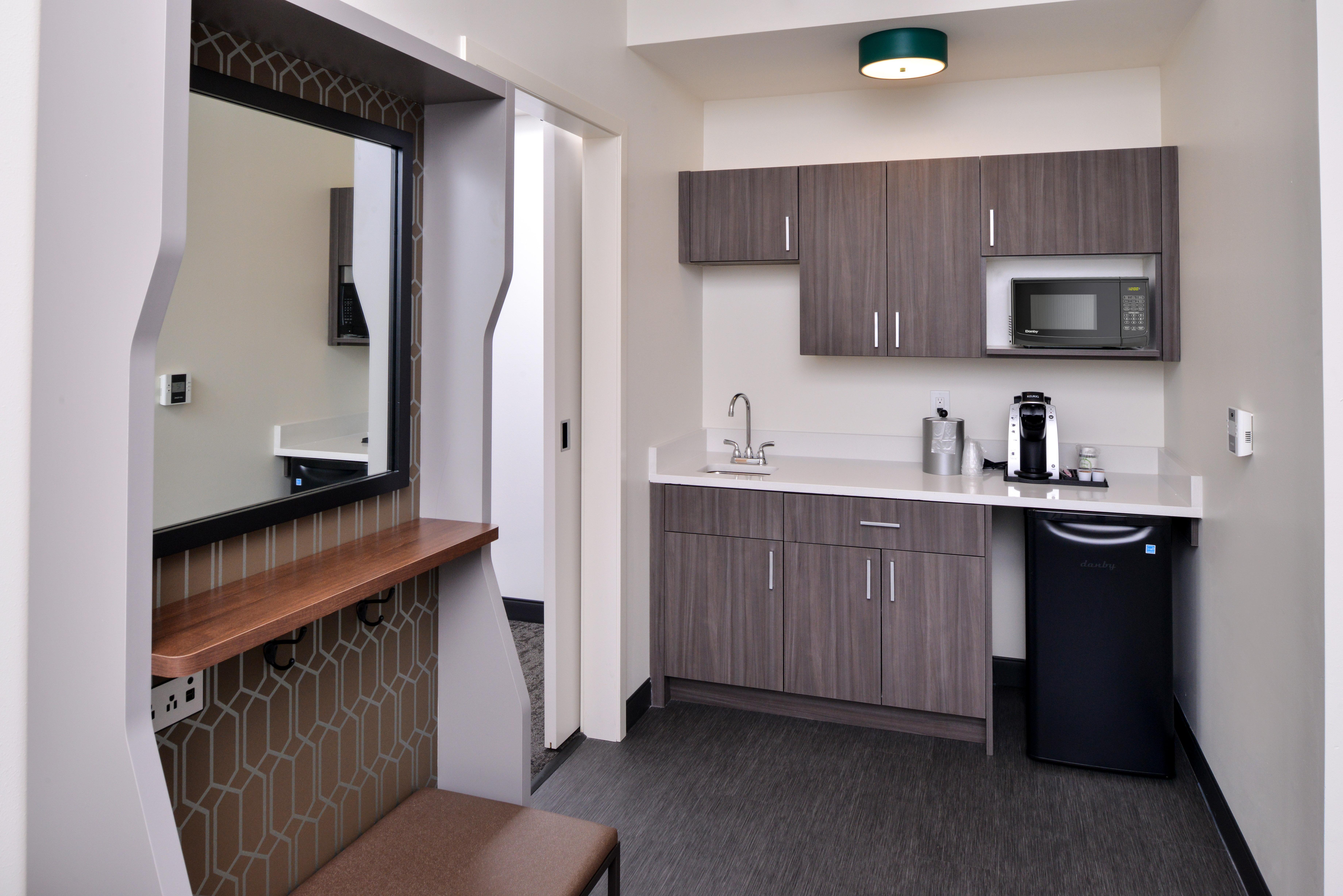 Holiday Inn & Suites - Farmington Hills - Detroit Nw By Ihg Exteriör bild