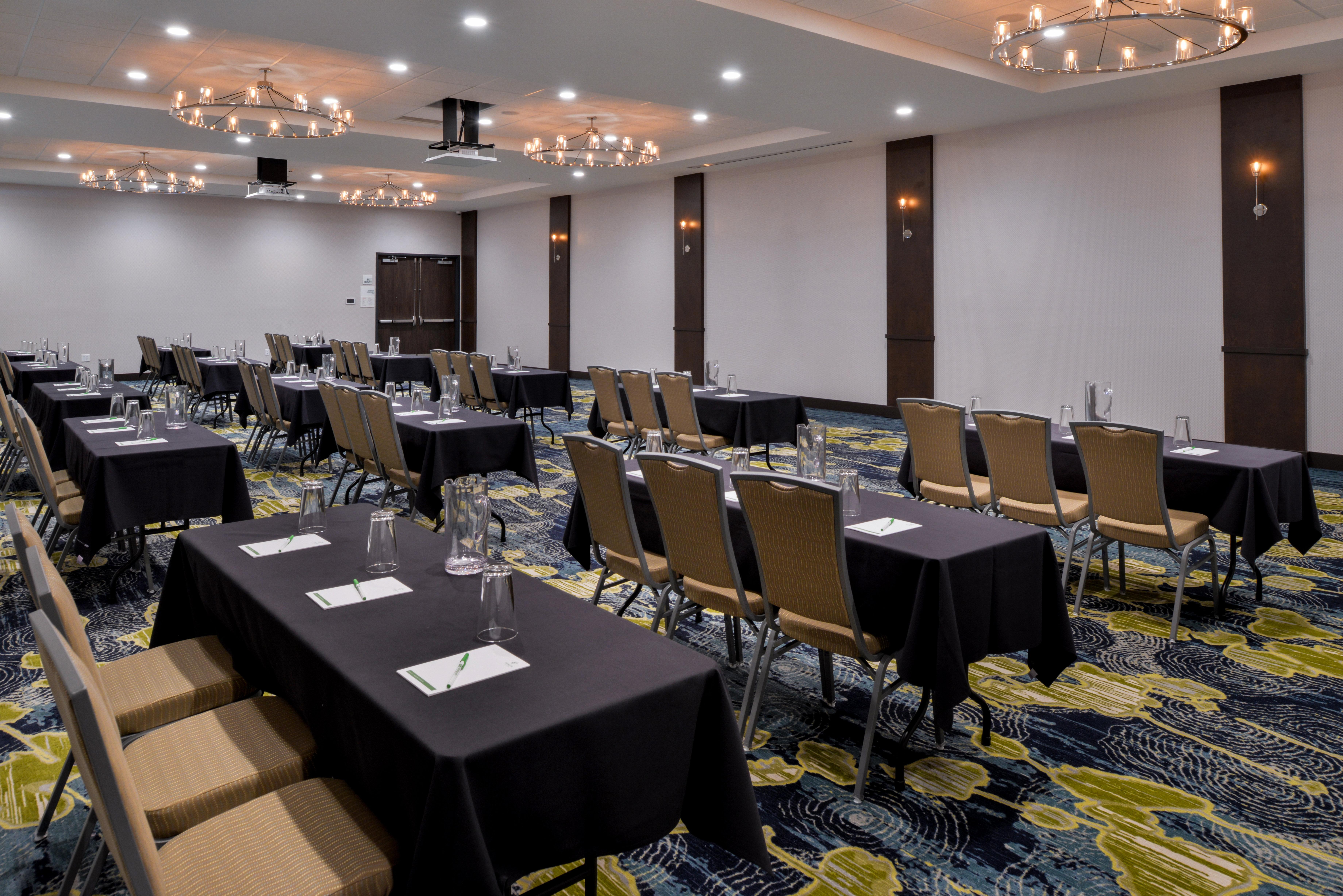 Holiday Inn & Suites - Farmington Hills - Detroit Nw By Ihg Exteriör bild