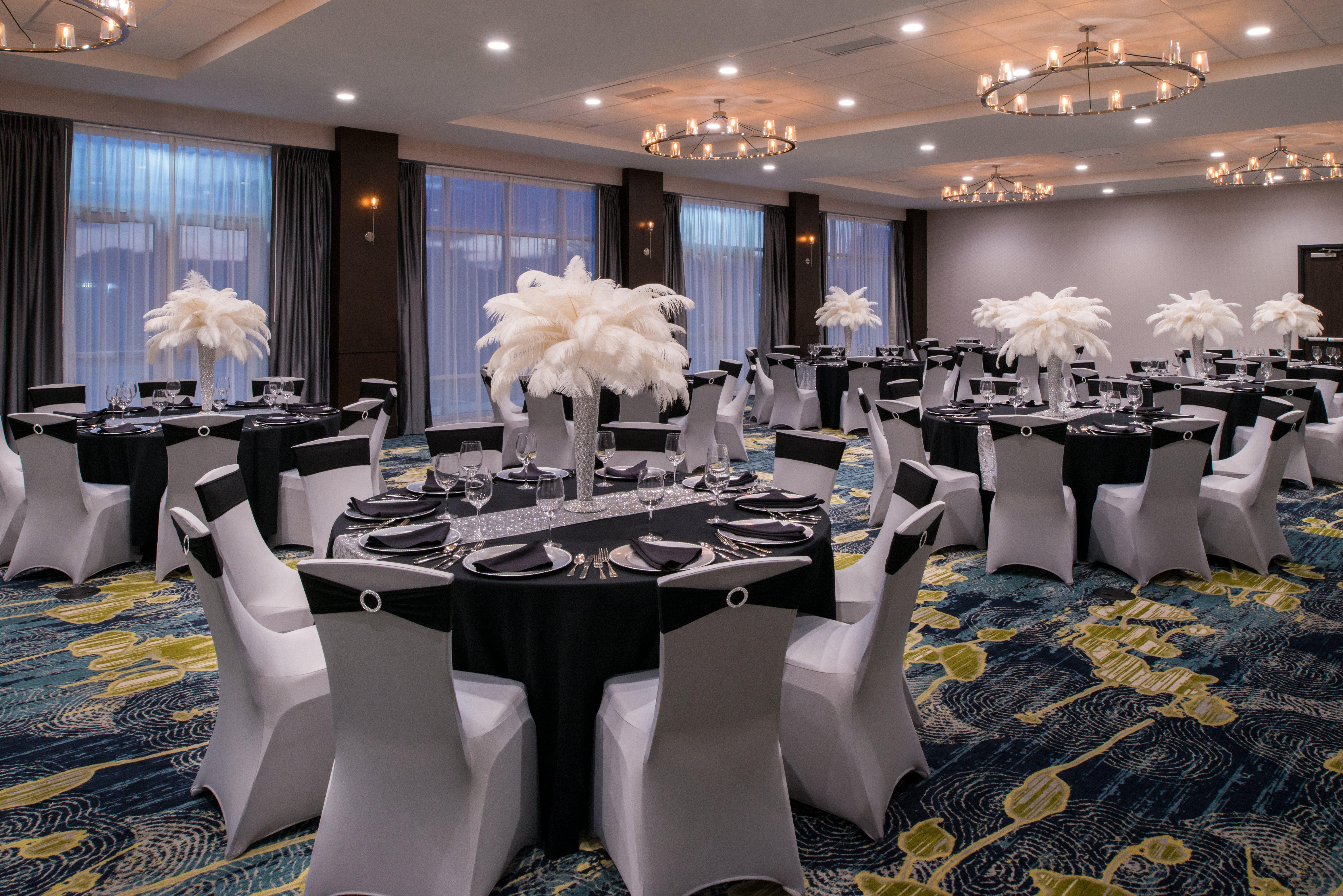 Holiday Inn & Suites - Farmington Hills - Detroit Nw By Ihg Exteriör bild