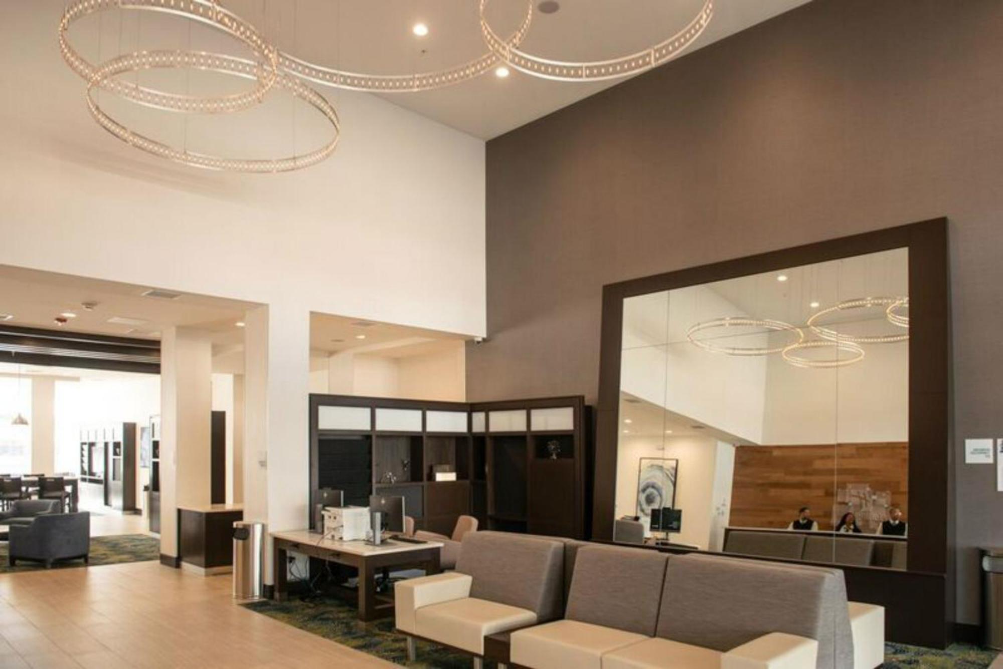 Holiday Inn & Suites - Farmington Hills - Detroit Nw By Ihg Exteriör bild