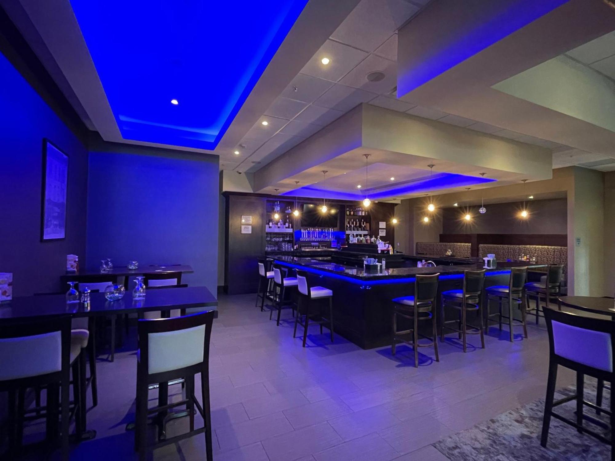 Holiday Inn & Suites - Farmington Hills - Detroit Nw By Ihg Exteriör bild