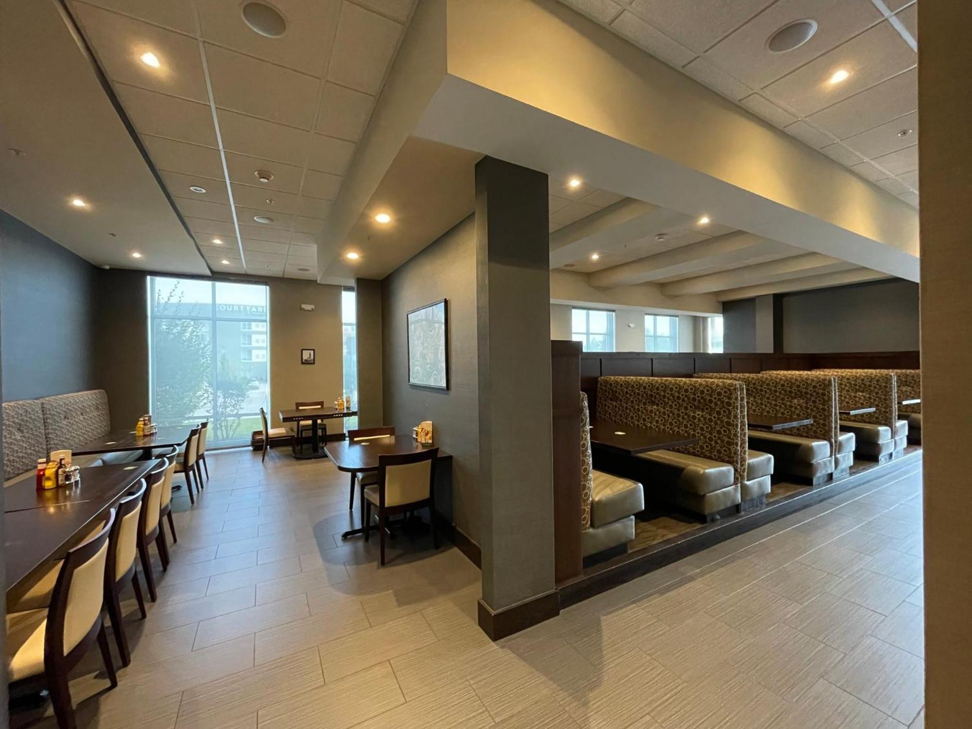 Holiday Inn & Suites - Farmington Hills - Detroit Nw By Ihg Exteriör bild